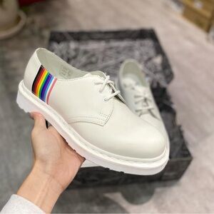 Dr Martens 1461 FOR PRIDE LEATHER SHOES White with Rainbow Stripe Airwair w8
